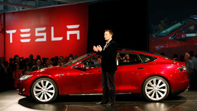 Tesla Motors, AT&T partner on connected car