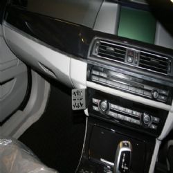 Bmw f10 phone holder deals