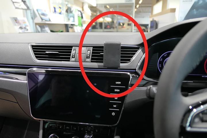 ProClip for Skoda Superb 20-23 (RHD) (PC.655554)