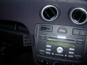 Dashmount Ford Fusion 06>