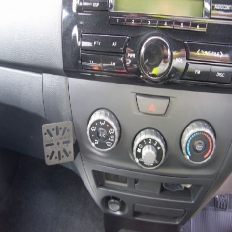 Dashmount 711139 Daihatsu Materia 2007>