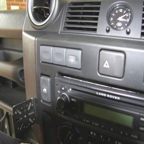 Dashmount L/Rover Defender >07