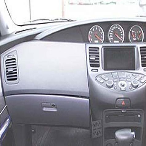 Dashmount Nissan Primera 02