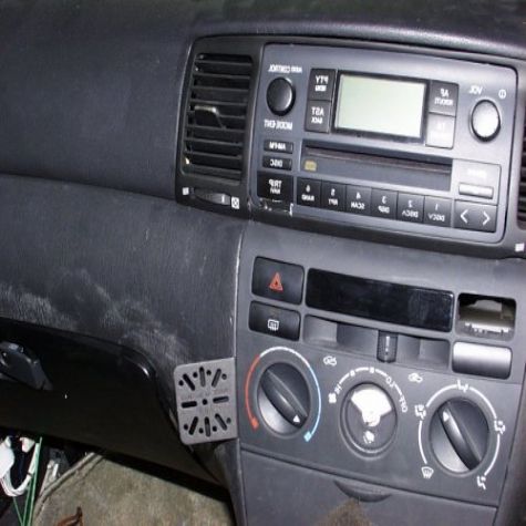 Dashmount Toyota Corolla 02