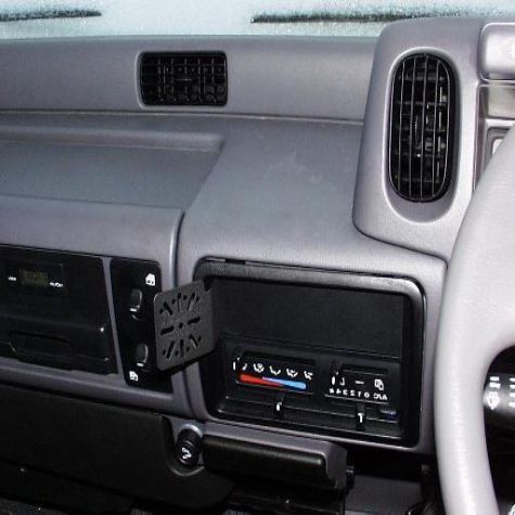 Dashmount 71367 Nissan Kingcab 2000-2007