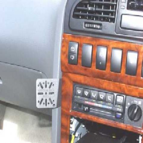 Dashmount Daewoo Musso