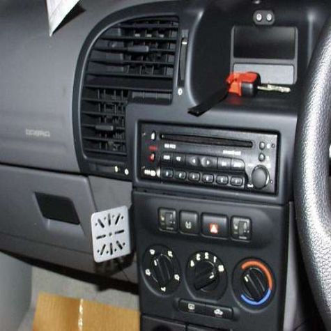 Dashmount Vxhall Zafira