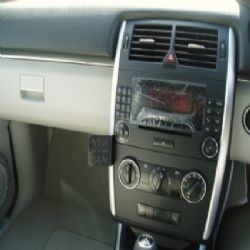 Dashmount Mercedes B Class '05