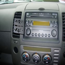 Dashmount Nissan Navara >06