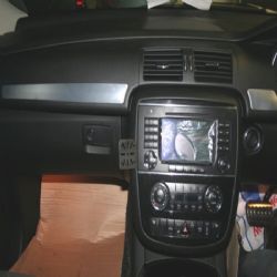 Dashmount Mercedes R Class