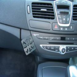 Dashmount Renault Laguna 08>