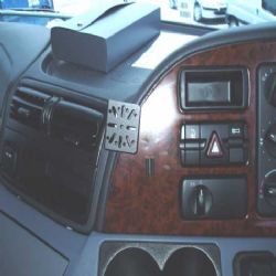 Dashmount Mercedes Actros 2 03