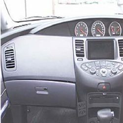 Dashmount Nissan Primera 02