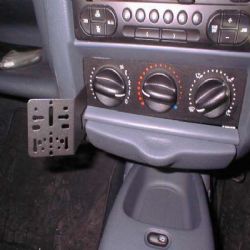 Dashmount Renault Kangoo